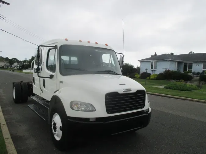 2017 FREIGHTLINER M2 CREW CAB
