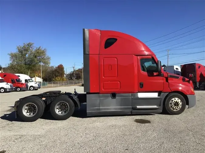 2021 FREIGHTLINER CASCADIA