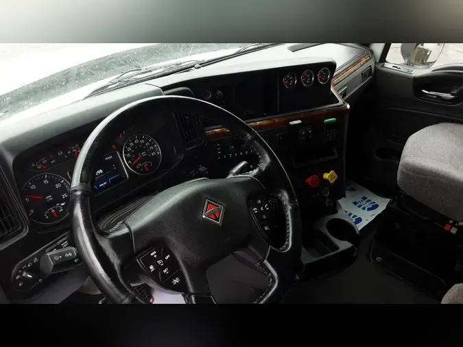 2022 International LT625
