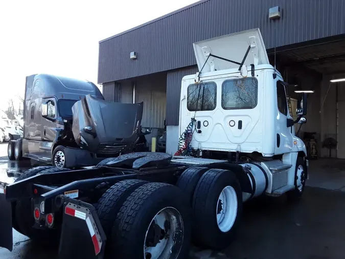 2019 FREIGHTLINER/MERCEDES CASCADIA 1250eeddd13a3c6e2655cdc6f5b79c89661