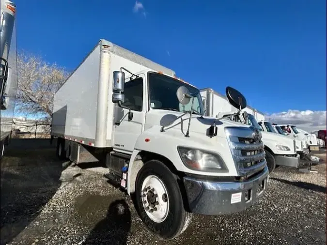 2016 HINO 338