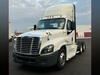 2019 FREIGHTLINER/MERCEDES CASCADIA 125