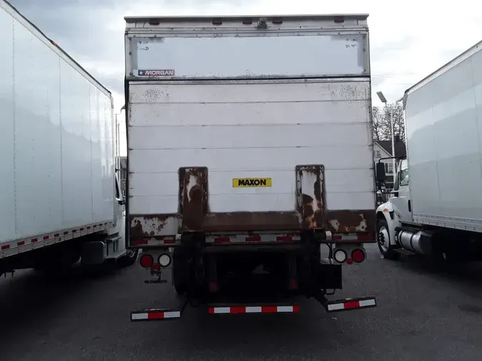 2017 FREIGHTLINER/MERCEDES M2 106