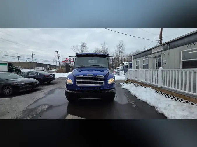 2021 FREIGHTLINER/MERCEDES M2 106