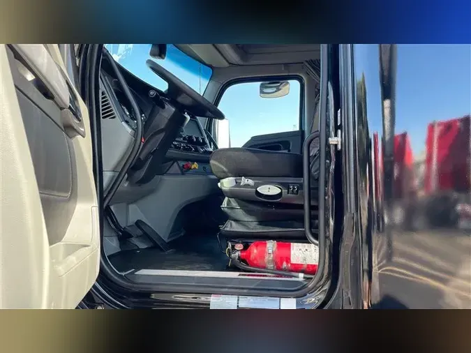 2021 KENWORTH T680