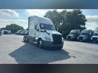 2023 Freightliner Cascadia 126