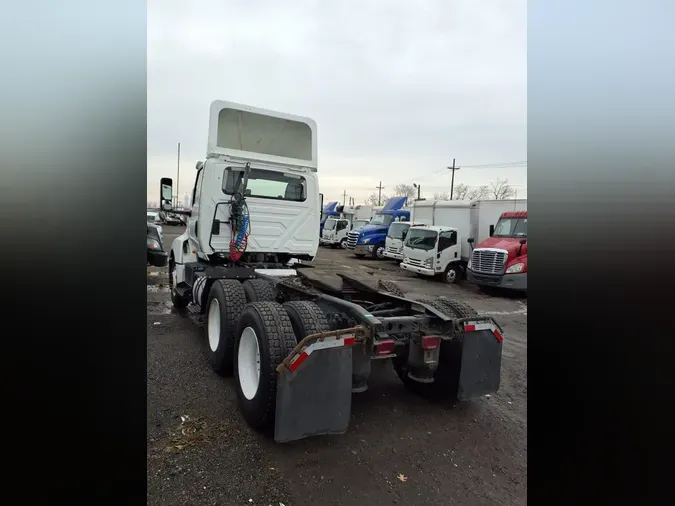 2019 NAVISTAR INTERNATIONAL LT625 DAYCAB T/A