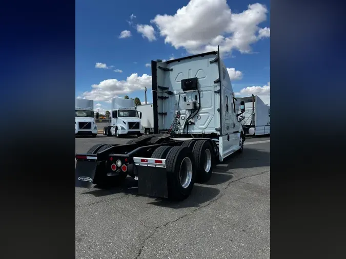 2020 FREIGHTLINER/MERCEDES NEW CASCADIA PX126640efab8fa6e54c6c6dbd26c8942906e34