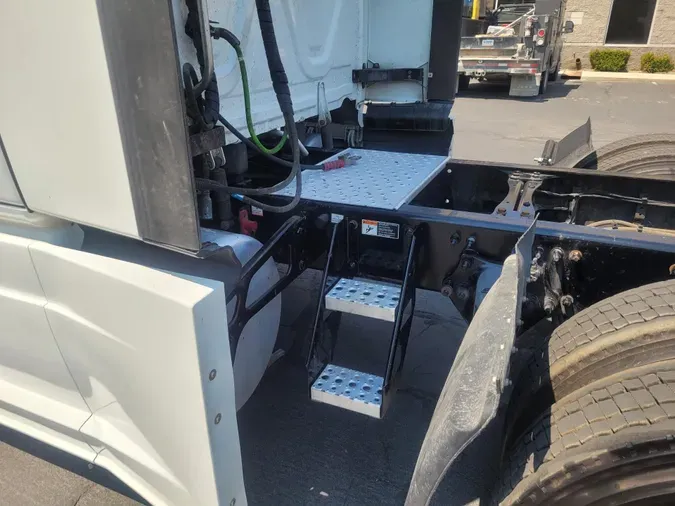 2023 Freightliner Cascadia