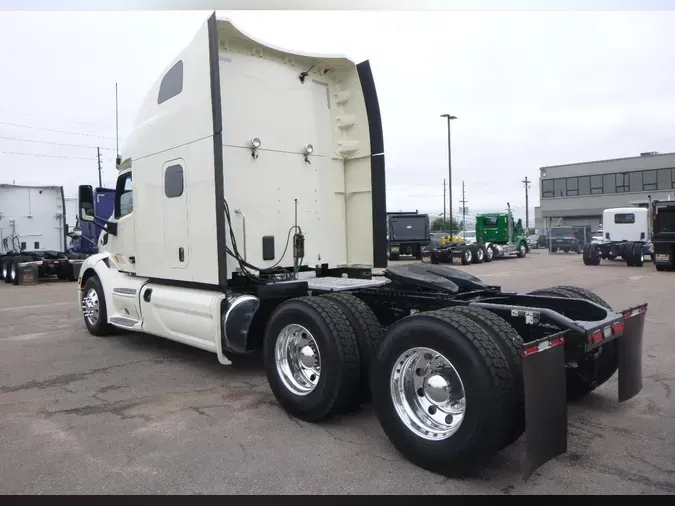 2022 Peterbilt 579