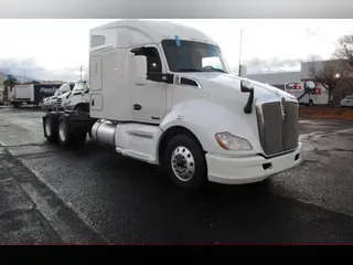 2020 KENWORTH TRUCKS T-680
