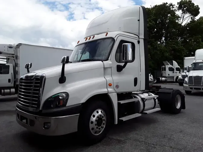 2020 FREIGHTLINER/MERCEDES CASCADIA 1250f023c7d2568fa67574a0a142ff65c44