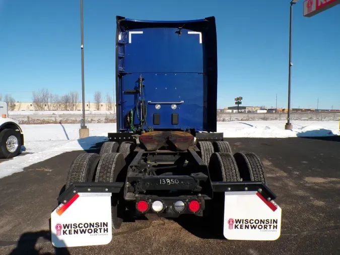 2021 Kenworth T680
