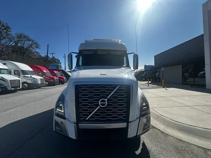 2020 Volvo VNL64T860