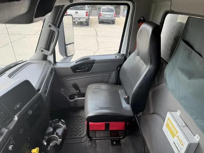 2019 International MV6070f0740928549379656e4e6347f42db1a