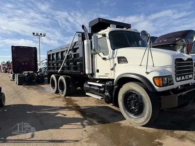 2005 MACK GRANITE CV7130f0ae0b5c984beb63049c10bf3f2a4a4