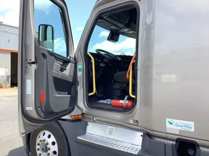 2023 Freightliner Cascadia