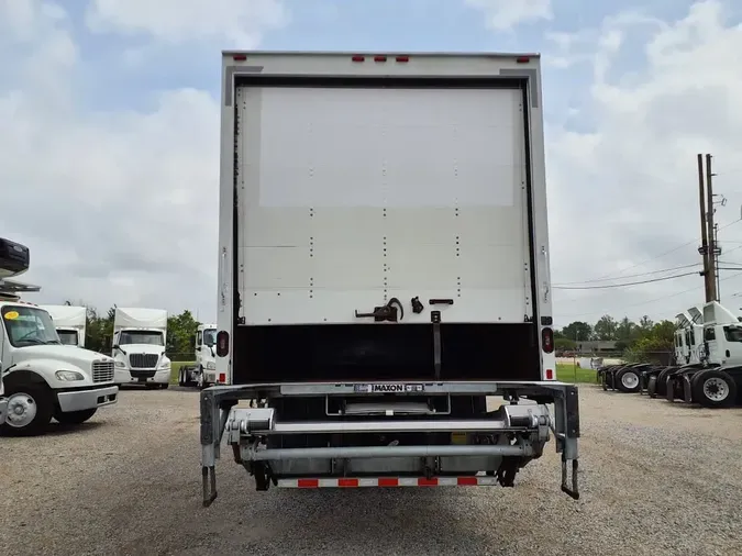 2019 FREIGHTLINER M2 106