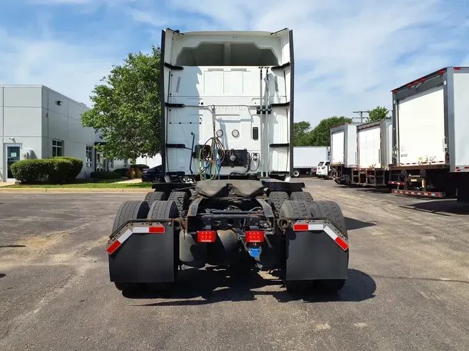 2019 NAVISTAR INTERNATIONAL LT625 SLPR CAB