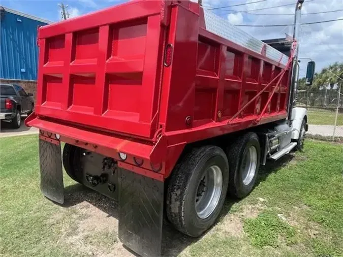 2017 FREIGHTLINER 122SD