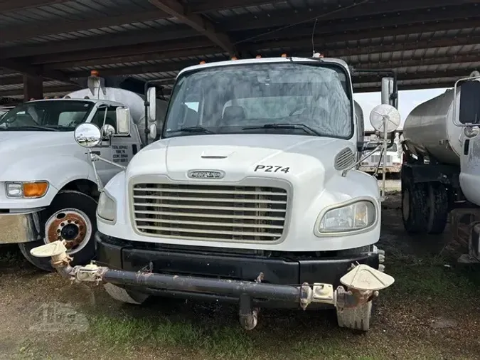 2013 FREIGHTLINER BUSINESS CLASS M2 106
