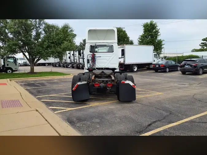 2019 NAVISTAR INTERNATIONAL LT625 DAYCAB T/A0f185ee74cd390098b2e7bdaf3098f59