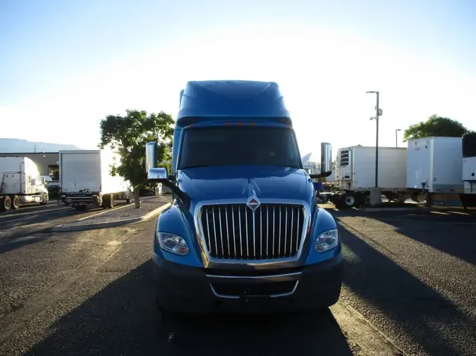 2021 NAVISTAR INTERNATIONAL LT625 SLPR CAB