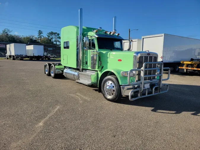 2023 Peterbilt 389