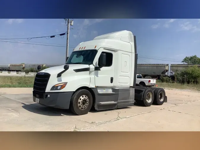 2022 Freightliner Cascadia 1260f1c562d1aa00dc424e62f2456cb255e