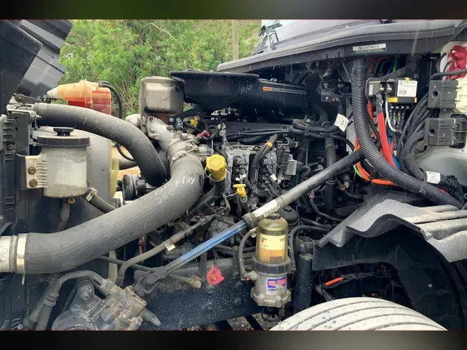 2023 INT LT625 6x4