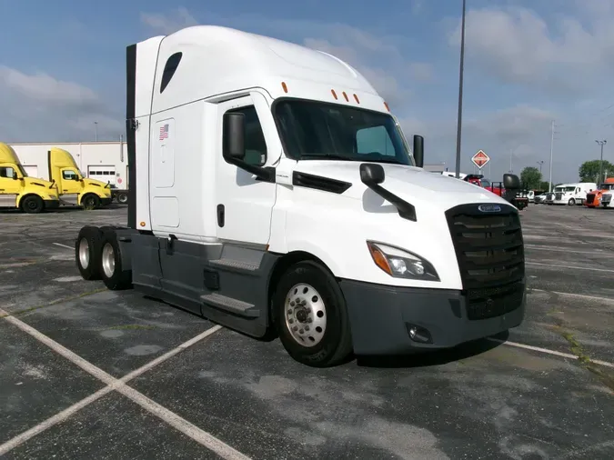 2022 Freightliner Cascadia0f1cd0a786b6b11cf8ec12c74de50d47