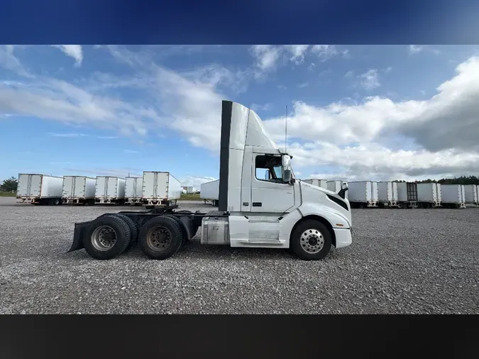 2020 Volvo VNL3000f1e79c066ebcc3f0063d6769fcd5073