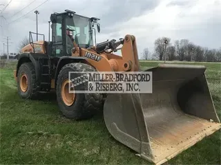 2016 CASE 1021F