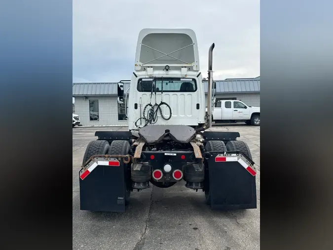 2022 FREIGHTLINER/MERCEDES M2 106