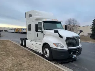 2018 International LT625