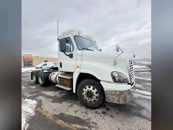 2018 FREIGHTLINER/MERCEDES CASCADIA 125