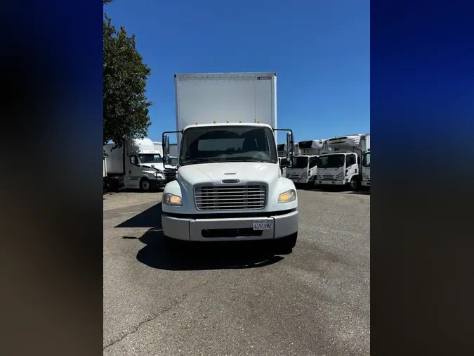 2018 FREIGHTLINER M2 106