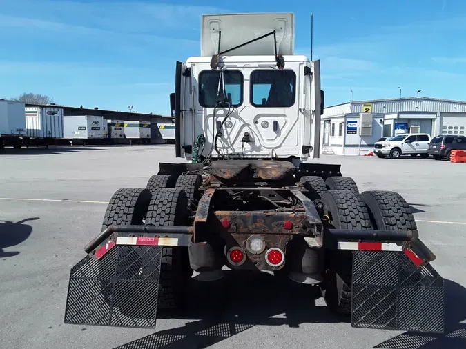 2018 FREIGHTLINER/MERCEDES CASCADIA 113