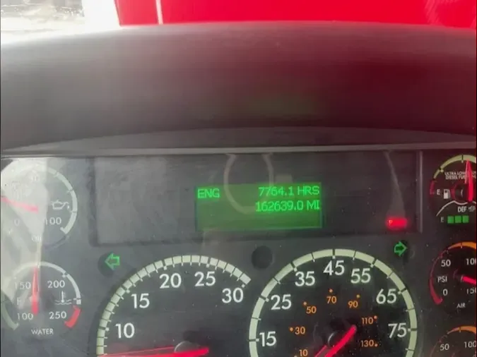 2016 FREIGHTLINER/MERCEDES M2 106