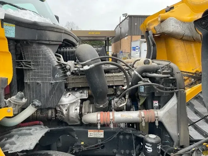 2020 Freightliner T12664ST