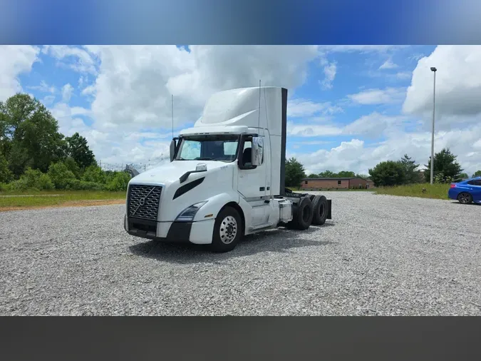 2018 Volvo VNL300
