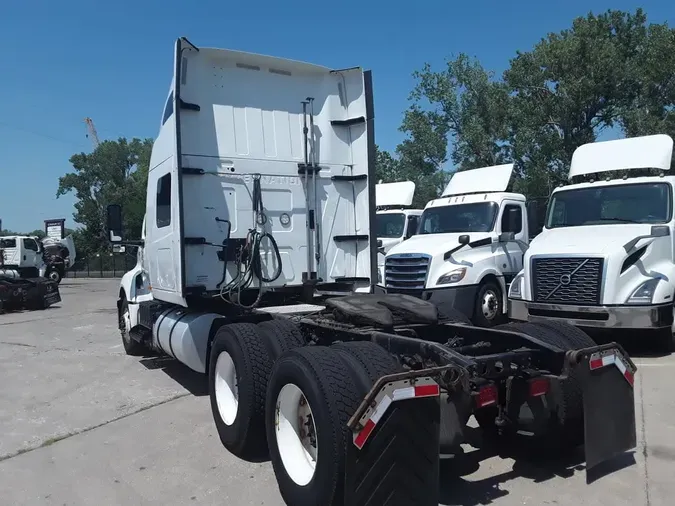 2020 NAVISTAR INTERNATIONAL LT625 SLPR CAB