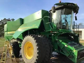 2016 John Deere S670