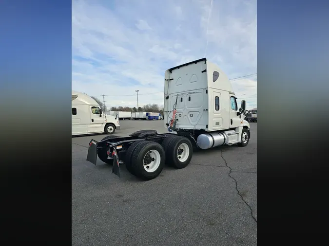 2019 FREIGHTLINER/MERCEDES CASCADIA 125