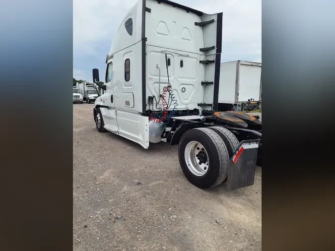 2020 FREIGHTLINER CASCADIA 125