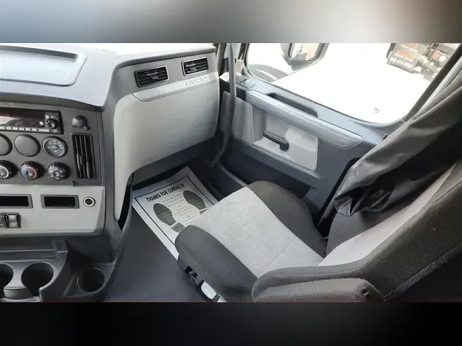 2022 FREIGHTLINER CA126