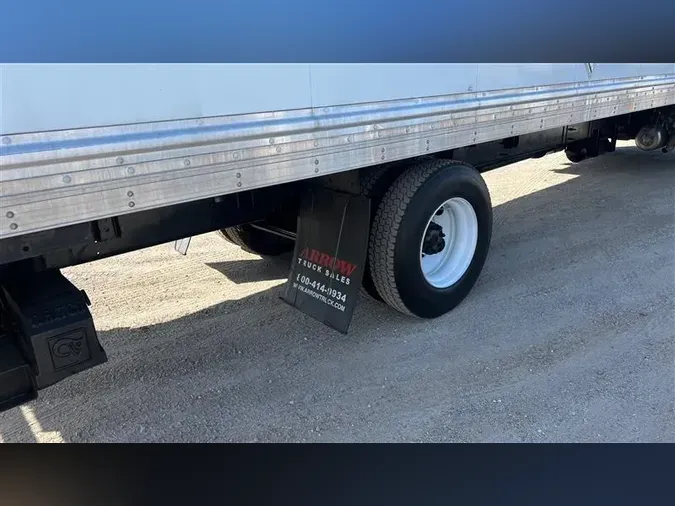 2018 HINO 268