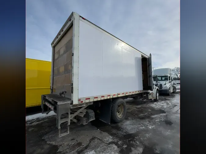 2020 FREIGHTLINER/MERCEDES M2 106