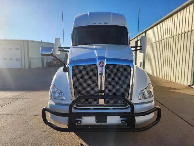 2021 Kenworth T680