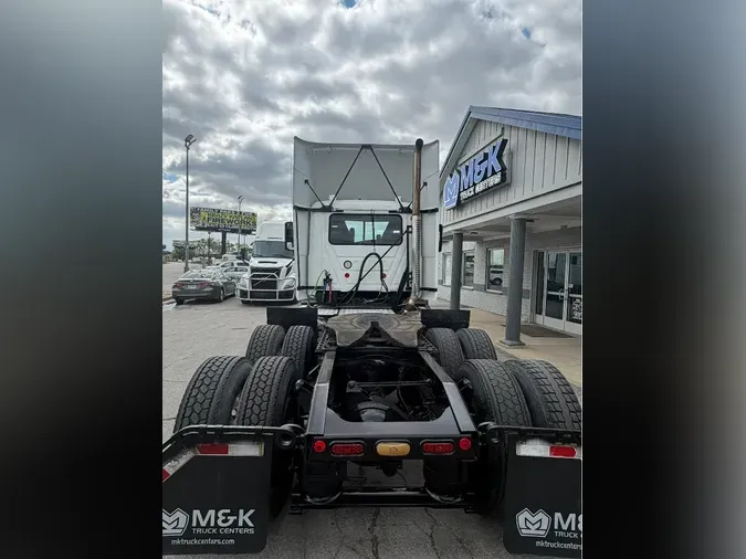2021 MACK AN64T